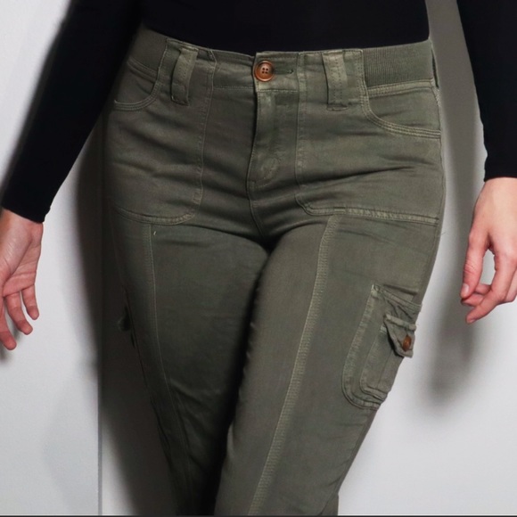 3 for 25! 🌻Olive Green Low/Mid Rise Cargo Utility “Kim Possible” Pants🌻 - Picture 6 of 11